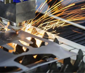 Laser cutting machine